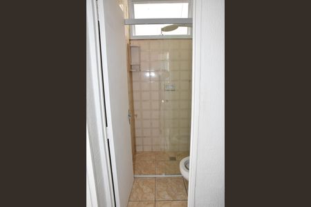Banheiro Social de apartamento para alugar com 2 quartos, 58m² em Jardim Ana Maria, Jundiaí