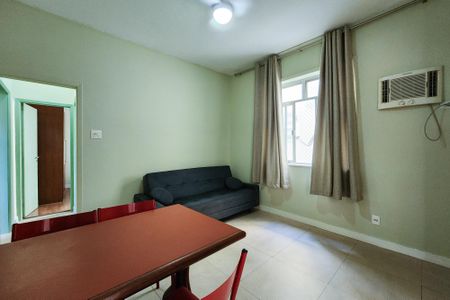 Sala  de apartamento para alugar com 2 quartos, 75m² em São Cristóvão, Rio de Janeiro