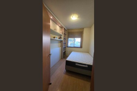 Quarto de apartamento para alugar com 3 quartos, 75m² em Vila Jardim, Porto Alegre