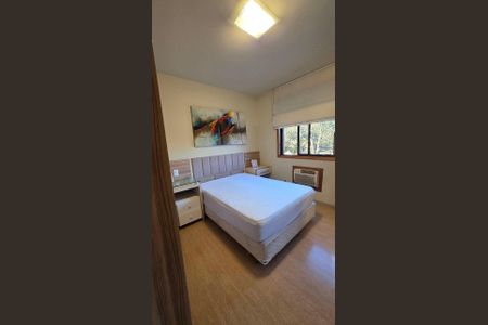 Quarto 3 de apartamento para alugar com 3 quartos, 75m² em Vila Jardim, Porto Alegre