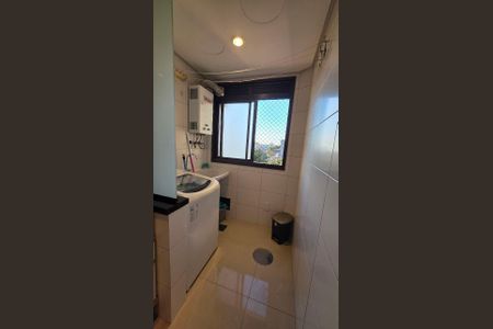 Área de serviço de apartamento para alugar com 3 quartos, 75m² em Vila Jardim, Porto Alegre