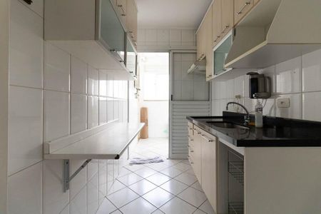 Apartamento à venda com 70m², 3 quartos e 2 vagasCozinha