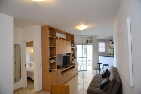 Sala de apartamento à venda com 1 quarto, 50m² em Barra da Tijuca, Rio de Janeiro