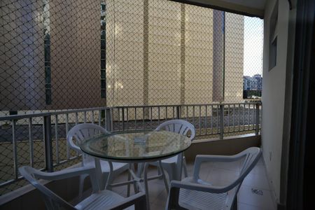 Varanda de apartamento à venda com 1 quarto, 50m² em Barra da Tijuca, Rio de Janeiro