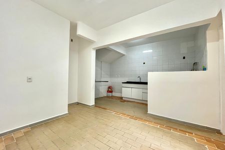 Casa para alugar com 80m², 2 quartos e sem vaga Casa para alugar com 80m², 2 quartos e sem vagaCozinha
