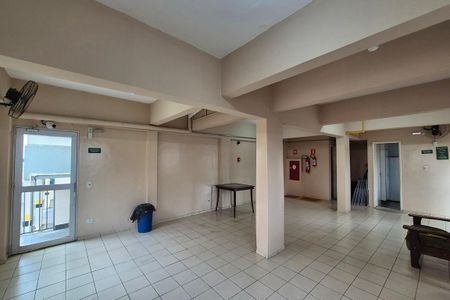 Apartamento para alugar com 53m², 2 quartos e 1 vagaÁrea comum - Salão de festas