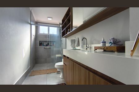 Banheiro social de apartamento para alugar com 2 quartos, 87m² em Cambuci, São Paulo