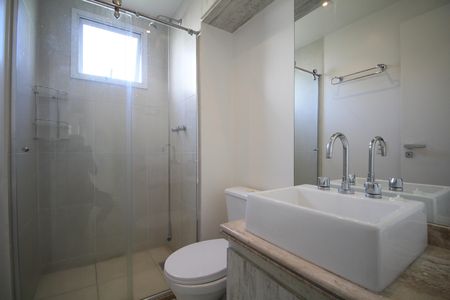 Apartamento para alugar com 69m², 2 quartos e 2 vagasBanheiro da Suíte