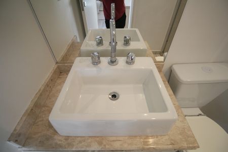 Apartamento para alugar com 69m², 2 quartos e 2 vagasBanheiro