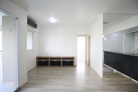 Apartamento para alugar com 69m², 2 quartos e 2 vagasSala