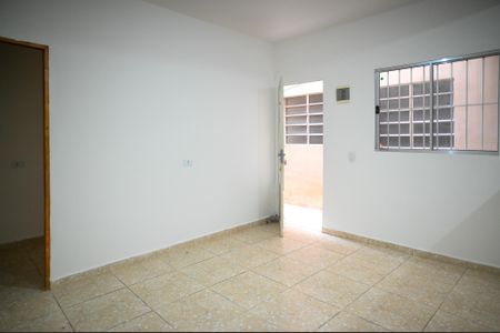 Sala de casa para alugar com 1 quarto, 40m² em Vila Caraguatá, São Paulo