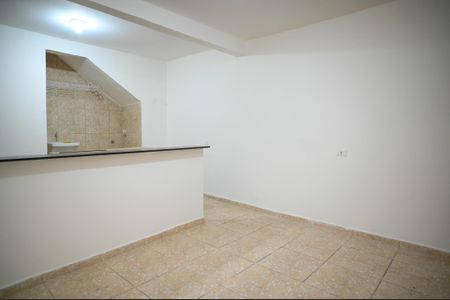 Sala de casa para alugar com 1 quarto, 40m² em Vila Caraguatá, São Paulo