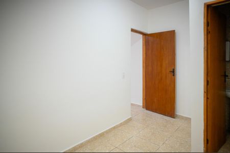 Quarto de casa para alugar com 1 quarto, 40m² em Vila Caraguatá, São Paulo