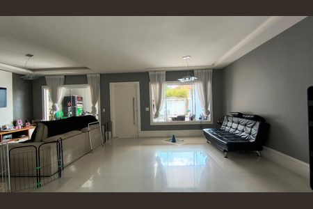 Casa de condomínio para alugar com 275m², 4 quartos e 4 vagas Casa de condomínio para alugar com 275m², 4 quartos e 4 vagasSala