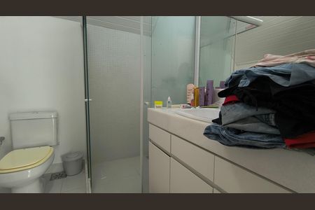Casa de condomínio para alugar com 275m², 4 quartos e 4 vagas Casa de condomínio para alugar com 275m², 4 quartos e 4 vagasÁrea comum