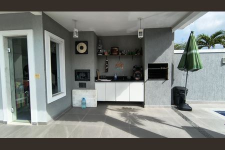 Casa de condomínio para alugar com 275m², 4 quartos e 4 vagas Casa de condomínio para alugar com 275m², 4 quartos e 4 vagasÁrea Gourmet