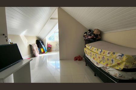 Casa de condomínio para alugar com 275m², 4 quartos e 4 vagas Casa de condomínio para alugar com 275m², 4 quartos e 4 vagasÁrea comum