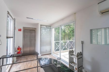 Casa à venda com 750m², 4 quartos e 4 vagas Casa à venda com 750m², 4 quartos e 4 vagasHall entrada escritórios
