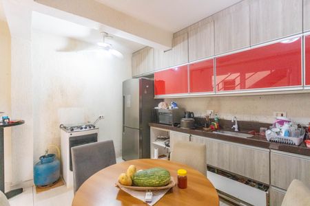 Casa à venda com 750m², 4 quartos e 4 vagasCozinha
