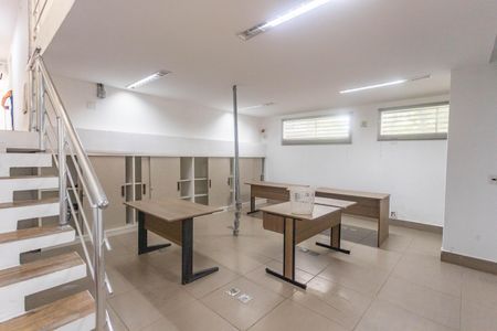 Casa à venda com 750m², 4 quartos e 4 vagasEscritório 2