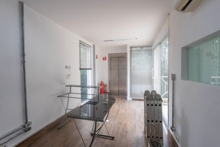 Casa à venda com 750m², 4 quartos e 4 vagasHall entrada escritórios