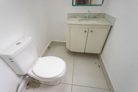 Casa à venda com 750m², 4 quartos e 4 vagasBanheiro do Escritório 2