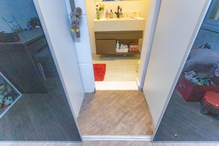 Casa à venda com 750m², 4 quartos e 4 vagas Casa à venda com 750m², 4 quartos e 4 vagasBanheiro da suíte 2