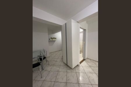 Studio para alugar com 30m², 1 quarto e sem vaga Studio para alugar com 30m², 1 quarto e sem vagaCozinha