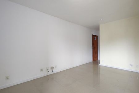 Apartamento à venda com 60m², 2 quartos e 1 vaga Apartamento à venda com 60m², 2 quartos e 1 vagaSala
