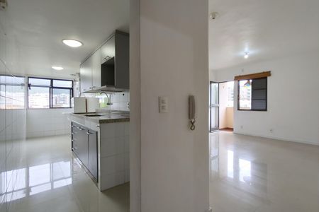 Apartamento à venda com 60m², 2 quartos e 1 vaga Apartamento à venda com 60m², 2 quartos e 1 vagaSala