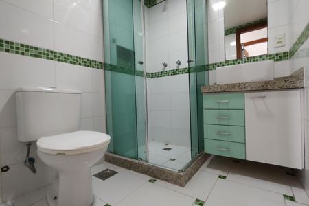 Apartamento à venda com 60m², 2 quartos e 1 vaga Apartamento à venda com 60m², 2 quartos e 1 vagaBanheiro Social