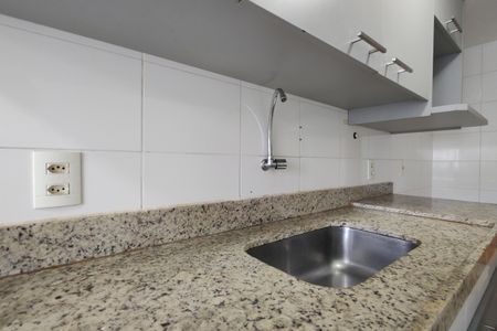 Apartamento à venda com 60m², 2 quartos e 1 vaga Apartamento à venda com 60m², 2 quartos e 1 vagaCozinha - Armários
