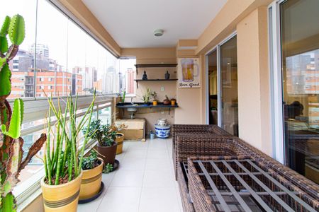 Apartamento à venda com 149m², 2 quartos e 3 vagasVaranda