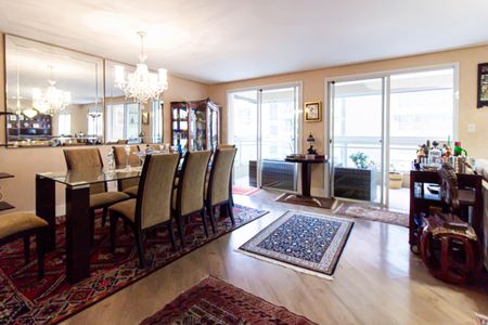 Apartamento à venda com 149m², 2 quartos e 3 vagasSala