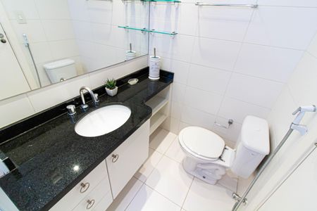 Apartamento à venda com 149m², 2 quartos e 3 vagasBanheiro da Suíte 1