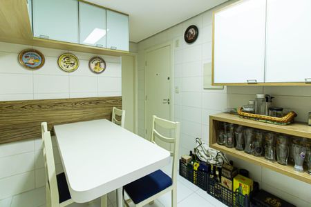 Apartamento à venda com 149m², 2 quartos e 3 vagasCozinha