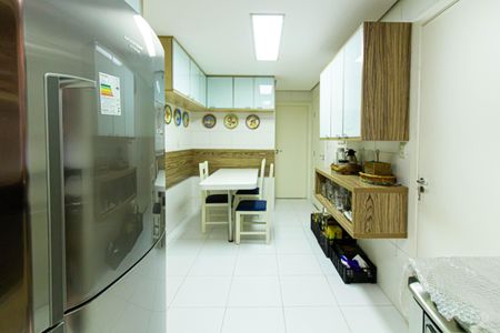 Apartamento à venda com 149m², 2 quartos e 3 vagasCozinha