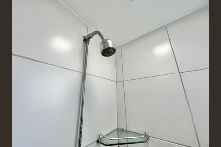 Apartamento à venda com 75m², 2 quartos e 2 vagas Apartamento à venda com 75m², 2 quartos e 2 vagasBanheiro da Suíte