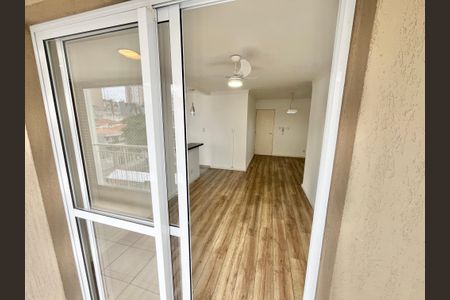 Apartamento à venda com 75m², 2 quartos e 2 vagas Apartamento à venda com 75m², 2 quartos e 2 vagasÁrea de Serviço Varanda