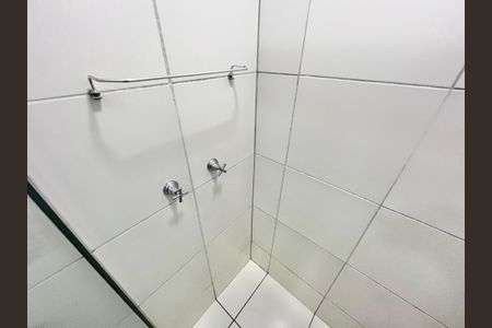 Apartamento à venda com 75m², 2 quartos e 2 vagas Apartamento à venda com 75m², 2 quartos e 2 vagasBanheiro