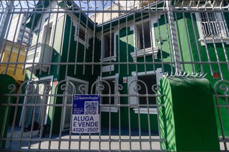 Casa para alugar com 275m², 3 quartos e 2 vagasFachada