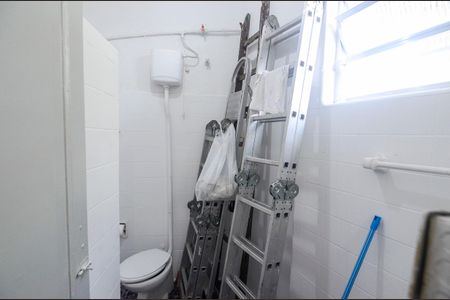 Casa para alugar com 275m², 3 quartos e 2 vagasBanheiro 2