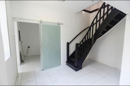 Casa para alugar com 275m², 3 quartos e 2 vagasSala