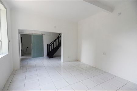 Casa para alugar com 275m², 3 quartos e 2 vagasSala