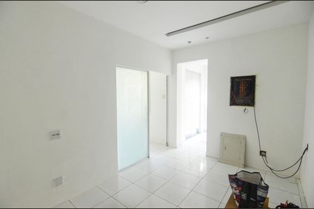 Casa para alugar com 275m², 3 quartos e 2 vagasSala