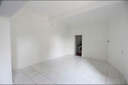 Casa para alugar com 275m², 3 quartos e 2 vagasSala