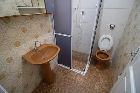 Casa para alugar com 190m², 4 quartos e sem vaga Casa para alugar com 190m², 4 quartos e sem vagaBanheiro social