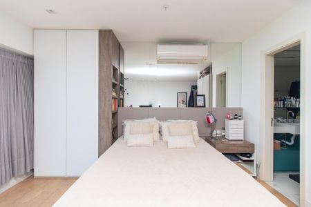 Quarto de apartamento à venda com 1 quarto, 43m² em Cristal, Porto Alegre