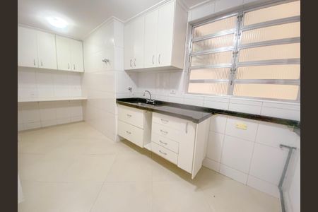 Apartamento para alugar com 107m², 2 quartos e 1 vaga Apartamento para alugar com 107m², 2 quartos e 1 vagaCozinha