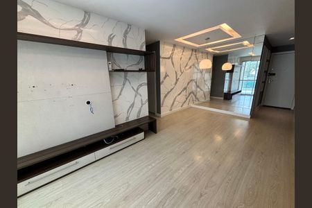 Apartamento à venda com 94m², 3 quartos e 2 vagasSala